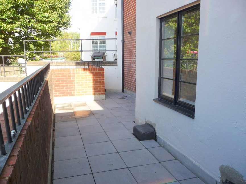 2 bedroom Flat for Letting Salisbury Square, Hatfield, Hertfordshire