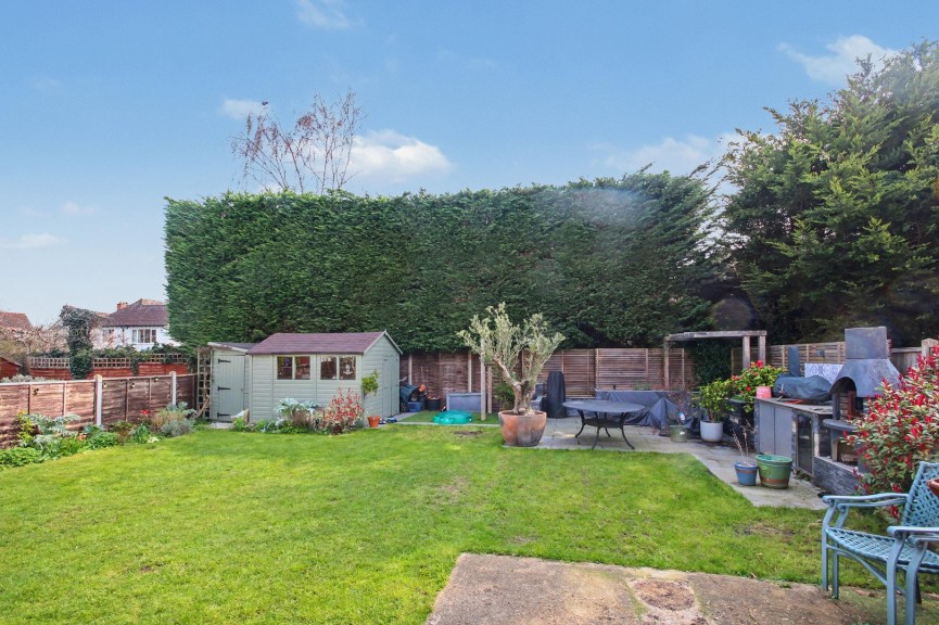 3 bedroom House for Sale Souberie Avenue, Letchworth Garden City, Hertfordshire