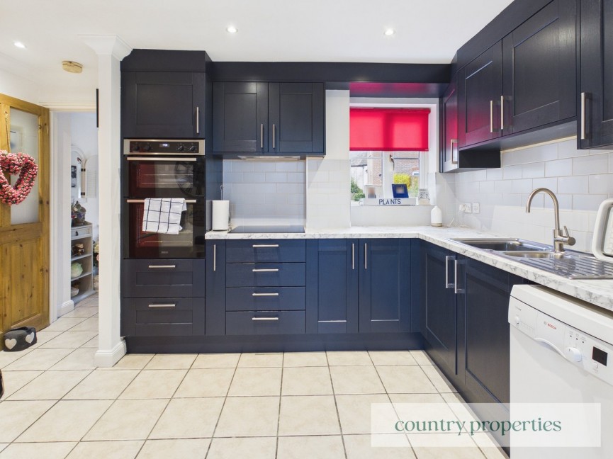 3 bedroom House for Sale Woolmer Green, Knebworth, Hertfordshire