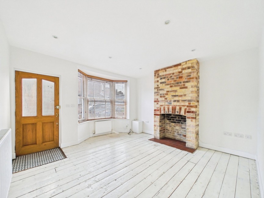 2 bedroom House for Sale Bunyan Road, Hitchin, Hertfordshire