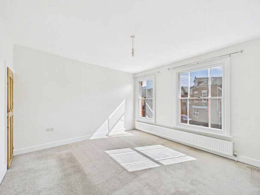 2 bedroom House for Sale Bunyan Road, Hitchin, Hertfordshire