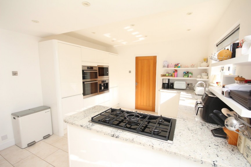 5 bedroom House for Sale Meadow Way, Letchworth Garden City, Hertfordshire