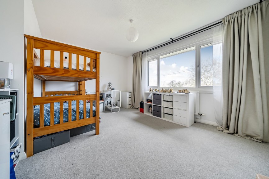 4 bedroom House for Sale Chicksands, Shefford, Bedfordshire