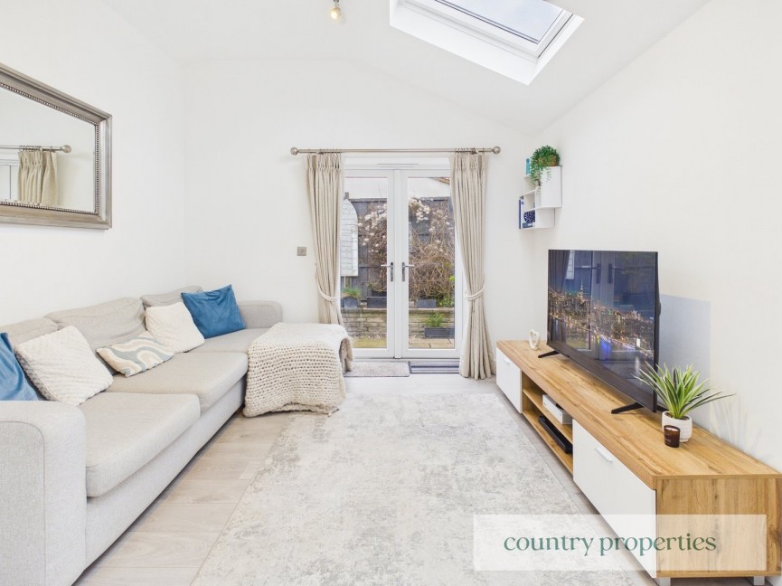 3 bedroom Bungalow for Sale Great North Road, Welwyn Garden City, Hertfordshire