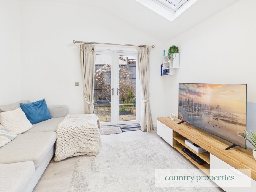 3 bedroom Bungalow for Sale Great North Road, Welwyn Garden City, Hertfordshire