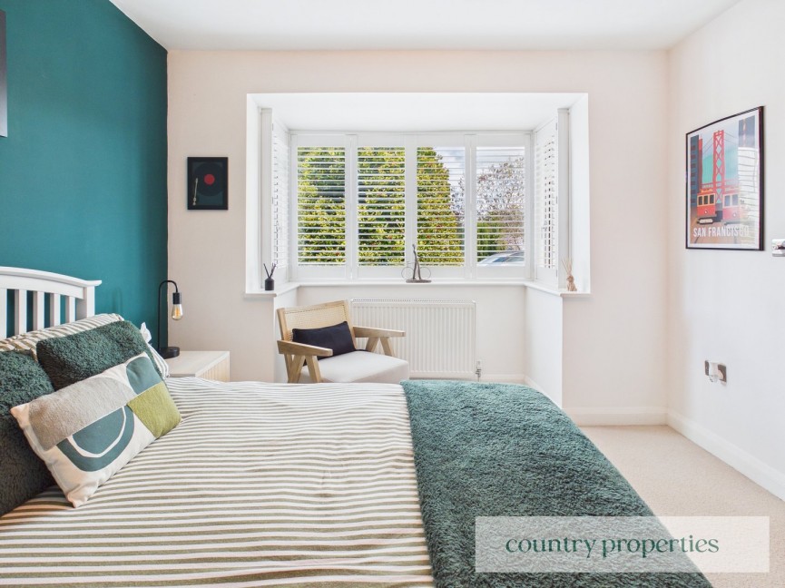 3 bedroom Bungalow for Sale Great North Road, Welwyn Garden City, Hertfordshire