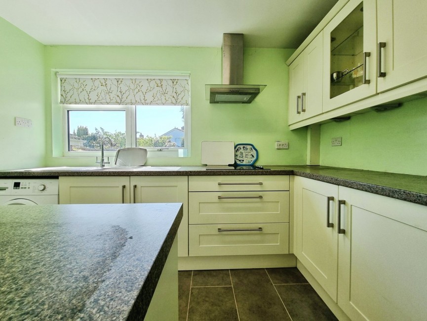 2 bedroom Bungalow for Sale Ampthill, Bedfordshire