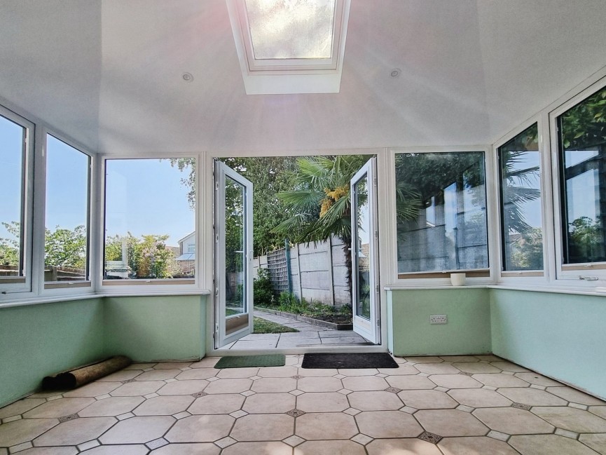 2 bedroom Bungalow for Sale Ampthill, Bedfordshire