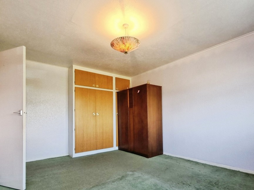 2 bedroom Bungalow for Sale Ampthill, Bedfordshire