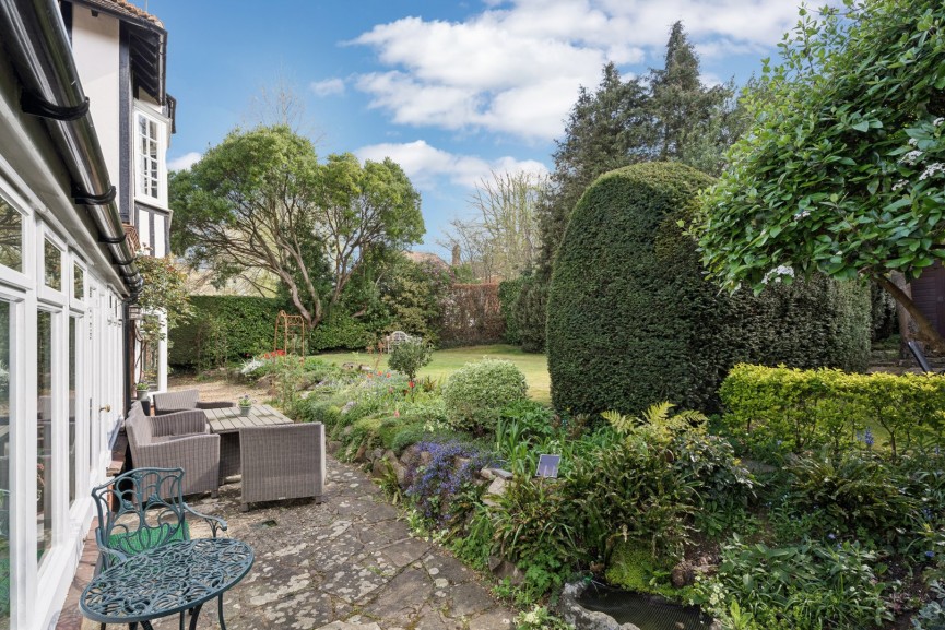 4 bedroom House for Sale Chiltern Road, Hitchin, Hertfordshire