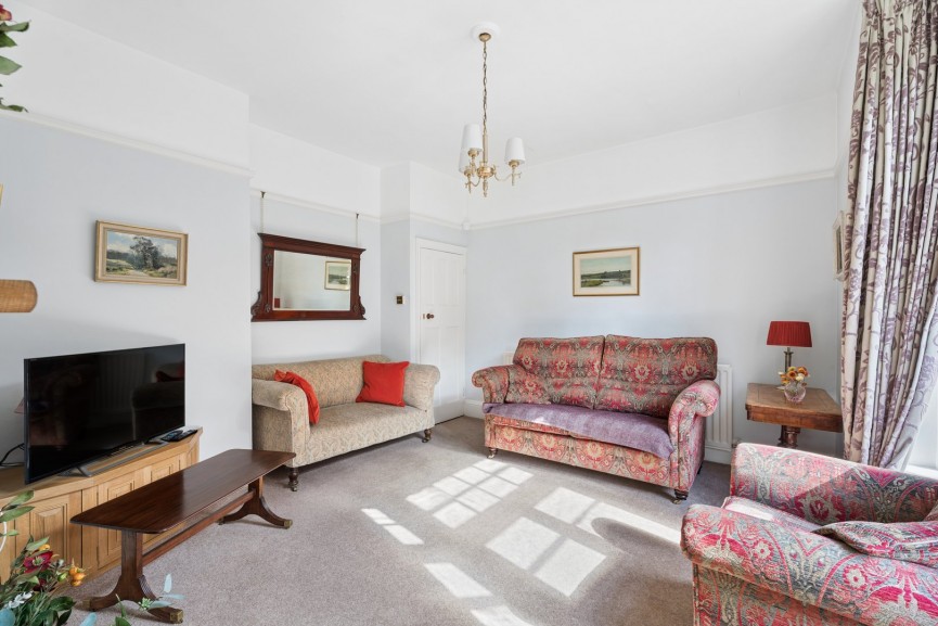 4 bedroom House for Sale Chiltern Road, Hitchin, Hertfordshire