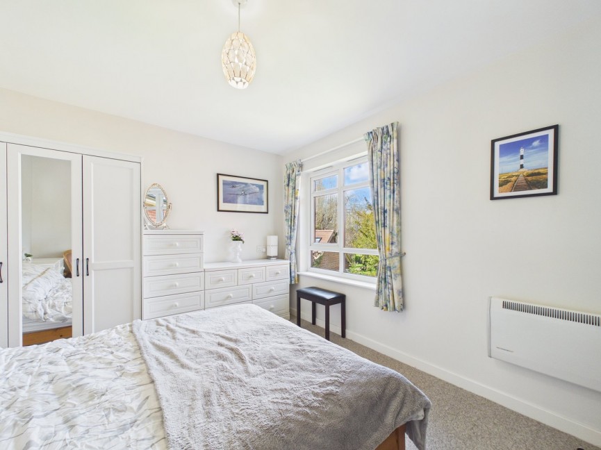 1 bedroom Flat for Sale Elmside Walk, Hitchin, Hertfordshire