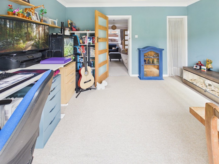 3 bedroom House for Sale Norton Crescent, Baldock, Hertfordshire