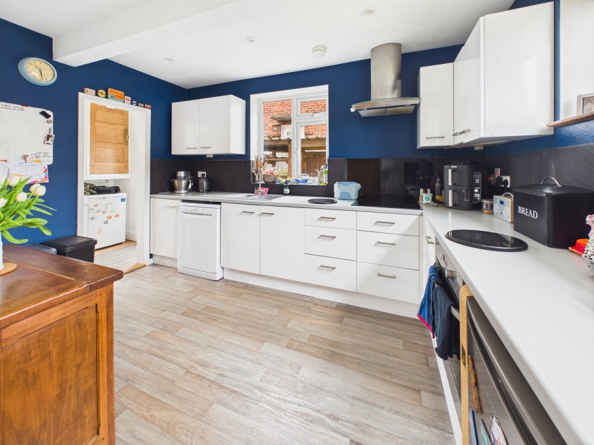 3 bedroom House for Sale Norton Crescent, Baldock, Hertfordshire