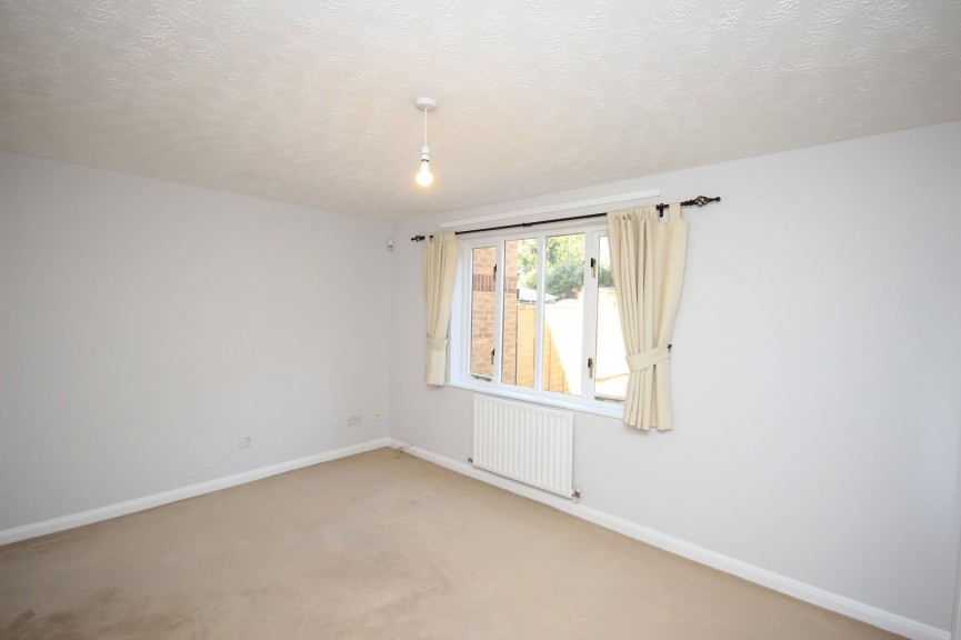 2 bedroom House for Letting Petley Close, Flitwick, Bedfordshire