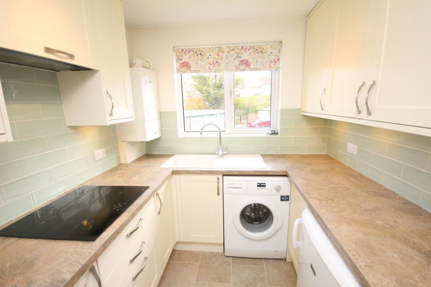 2 bedroom Flat for Sale Icknield Green, Letchworth Garden City, Hertfordshire