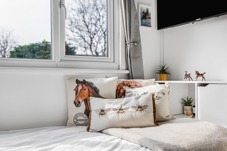 3 bedroom House for Sale Old French Horn Lane, Hatfield, Hertfordshire