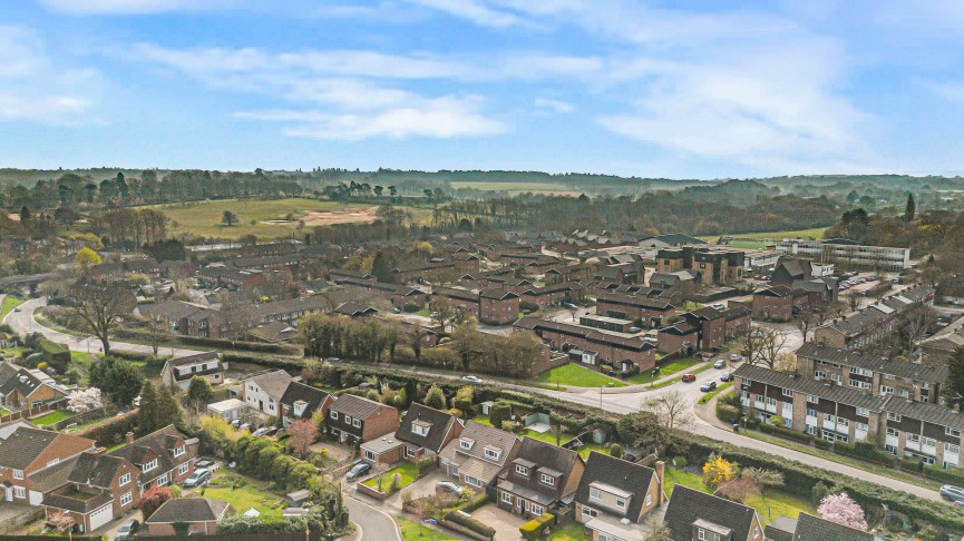 3 bedroom House for Sale Old French Horn Lane, Hatfield, Hertfordshire