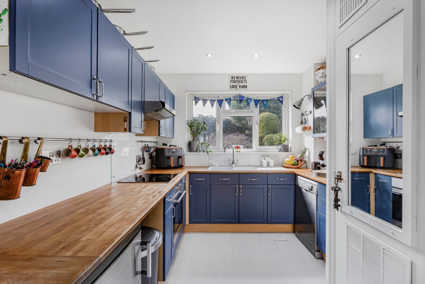 3 bedroom House for Sale Old French Horn Lane, Hatfield, Hertfordshire