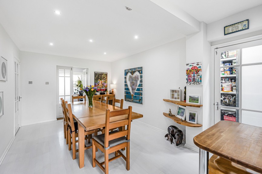 3 bedroom House for Sale Old French Horn Lane, Hatfield, Hertfordshire