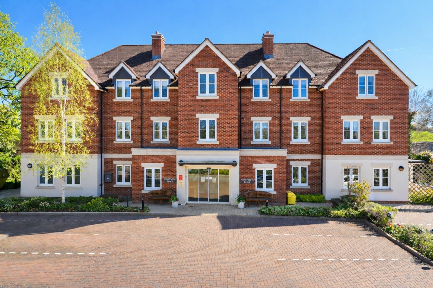 1 bedroom Flat for Sale Constance Place, Knebworth, Hertfordshire