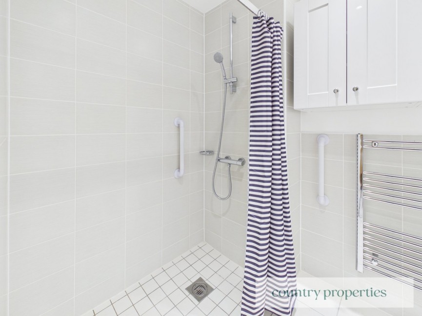 1 bedroom Flat for Sale Constance Place, Knebworth, Hertfordshire