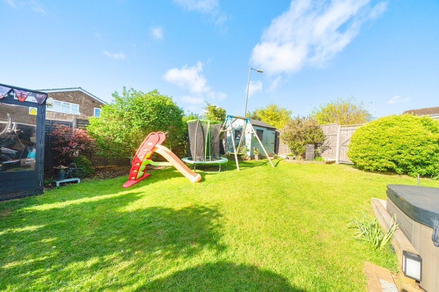 3 bedroom House for Sale Dove Walk, Flitwick, Bedfordshire