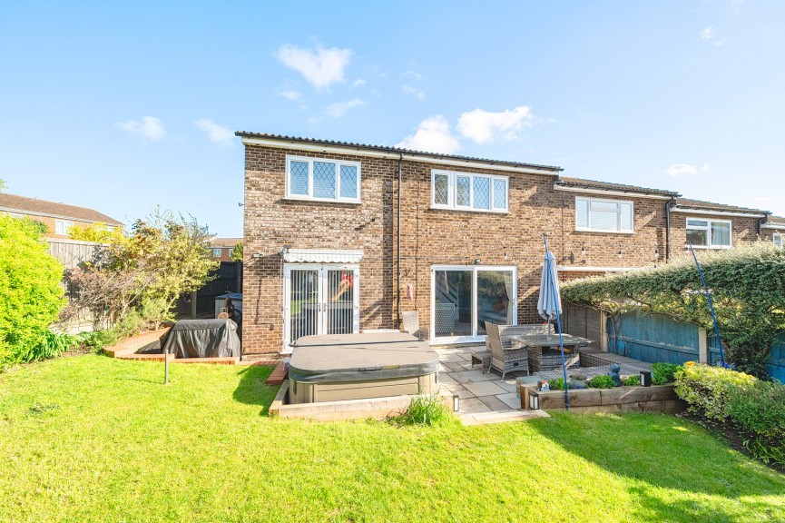 3 bedroom House for Sale Dove Walk, Flitwick, Bedfordshire