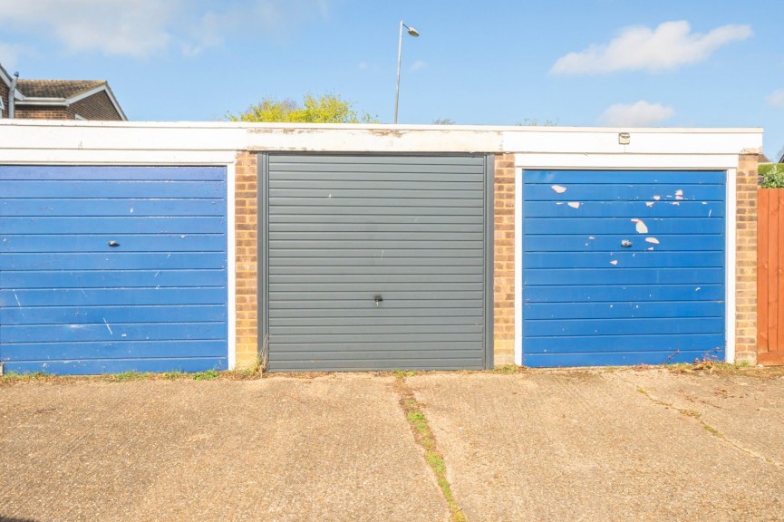 3 bedroom House for Sale Dove Walk, Flitwick, Bedfordshire