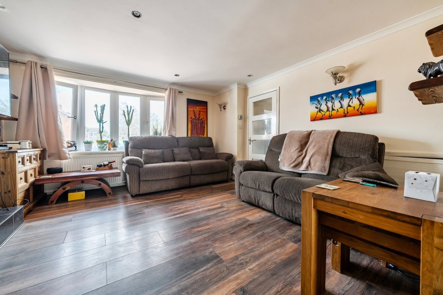 3 bedroom House for Sale Bury Road, Shefford, Bedfordshire