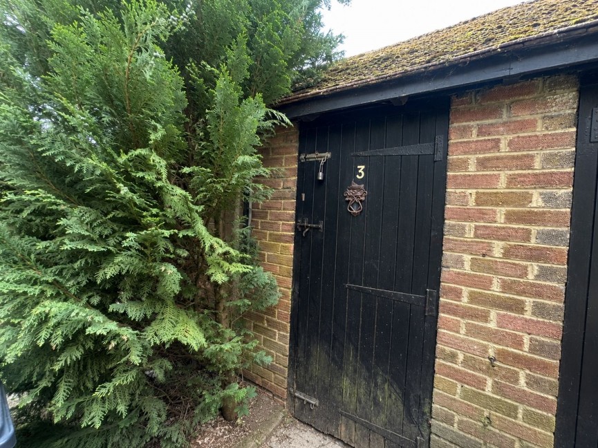1 bedroom Flat for Letting Homestead Road, Hatfield, Hertfordshire