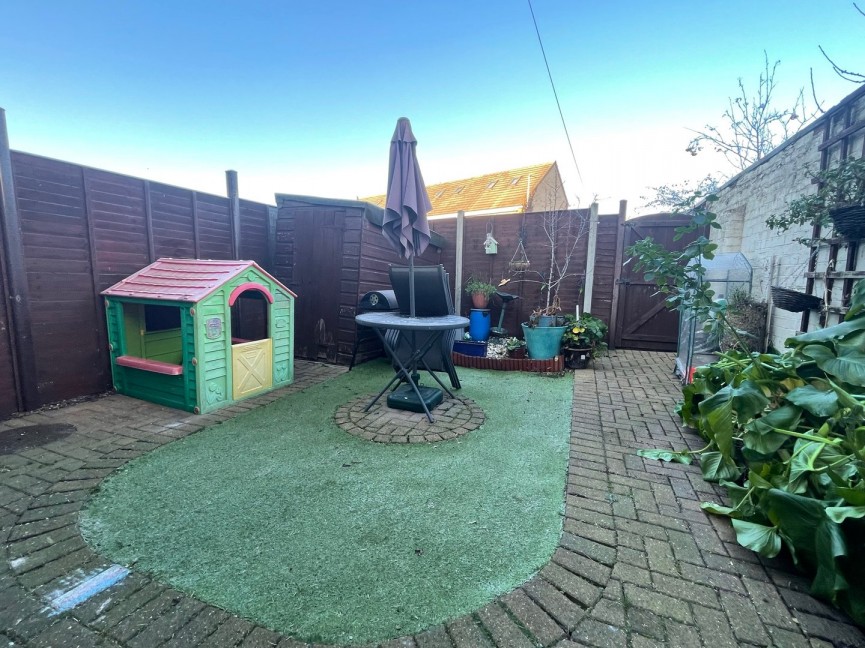 2 bedroom House for Letting Blunham Road, Biggleswade, Bedfordshire