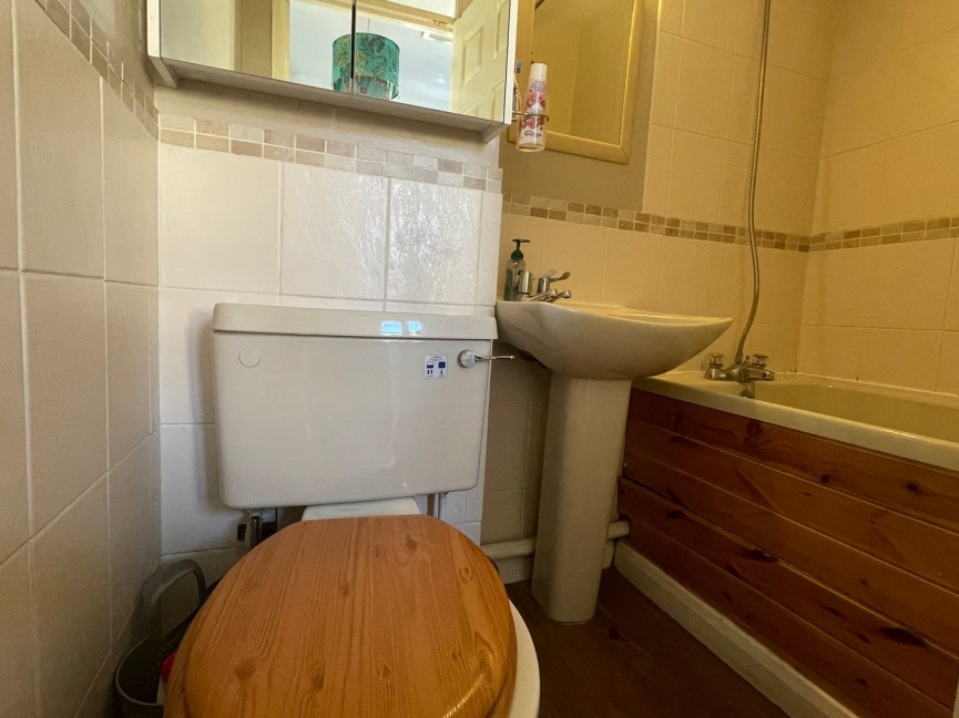 2 bedroom House for Letting Blunham Road, Biggleswade, Bedfordshire