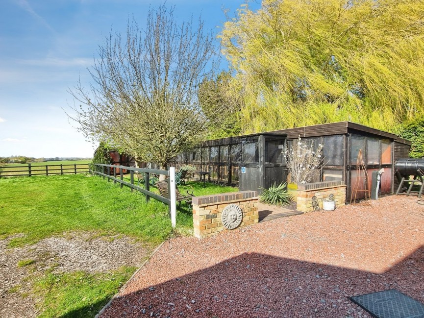 5 bedroom House for Sale Wilstead, Bedford