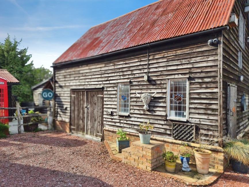 5 bedroom House for Sale Wilstead, Bedford