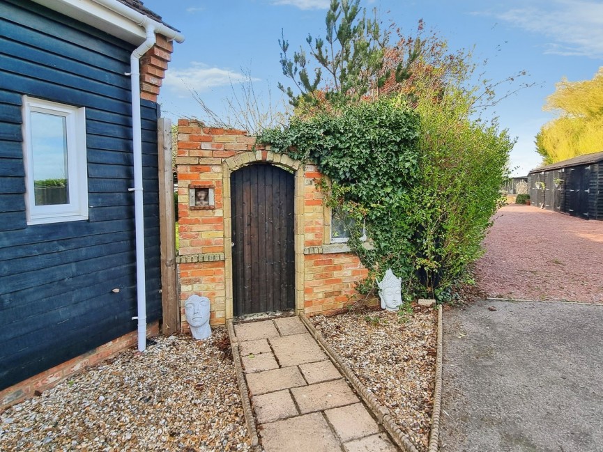 5 bedroom House for Sale Wilstead, Bedford