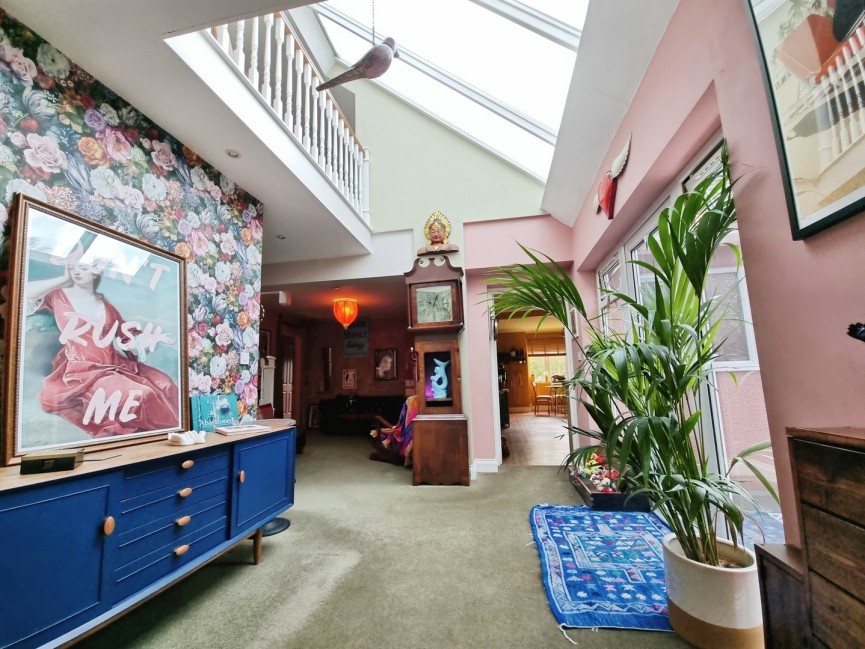 5 bedroom House for Sale Wilstead, Bedford