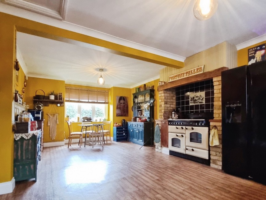 5 bedroom House for Sale Wilstead, Bedford