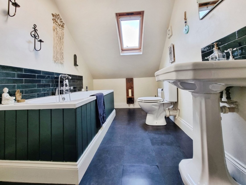 5 bedroom House for Sale Wilstead, Bedford