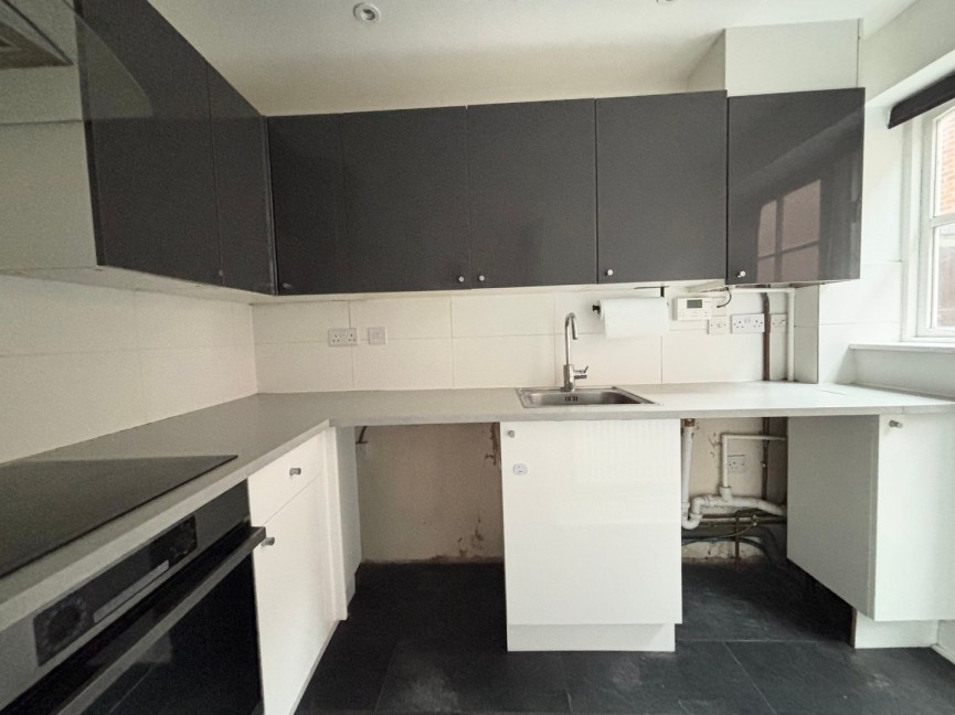 2 bedroom House for Letting High Street, Sandy, Bedfordshire