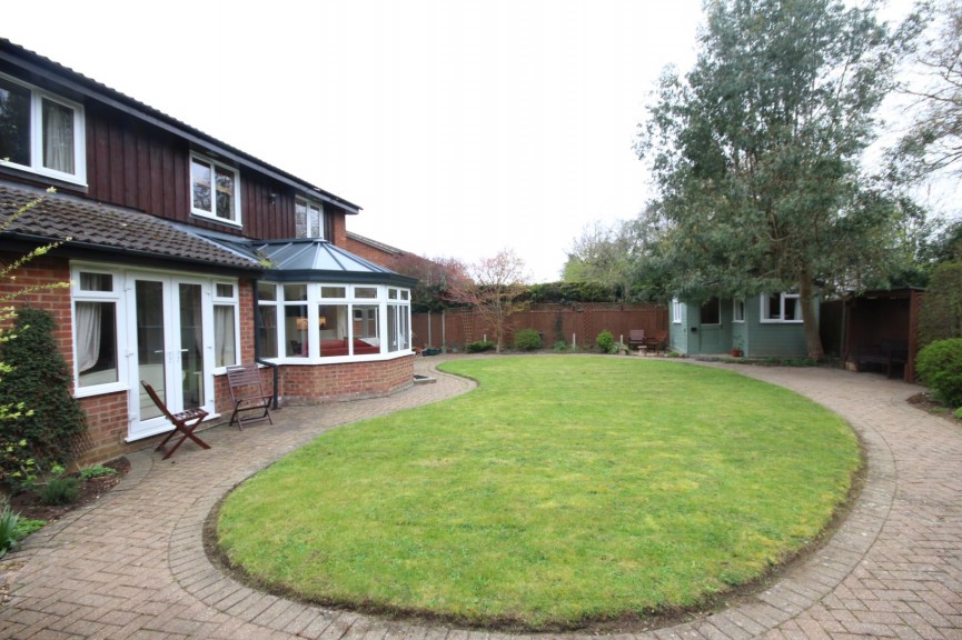 4 bedroom House for Sale Fouracres, Letchworth Garden City, Hertfordshire