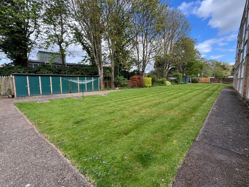 2 bedroom Flat for Letting Hillcrest, Baldock, Hertfordshire