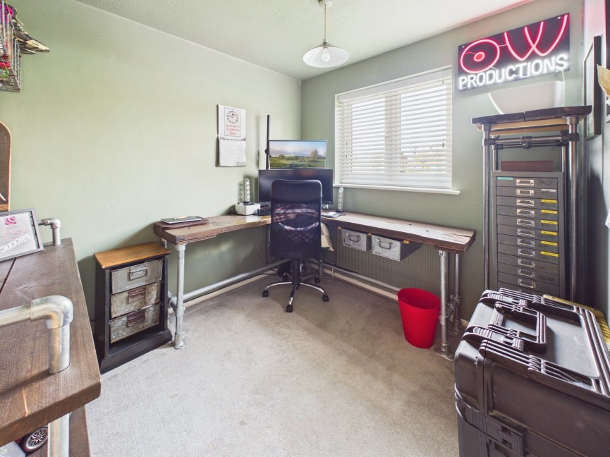 2 bedroom House for Sale Laxton Gardens, BALDOCK, Hertfordshire