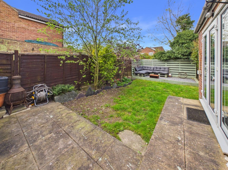 2 bedroom House for Sale Laxton Gardens, BALDOCK, Hertfordshire