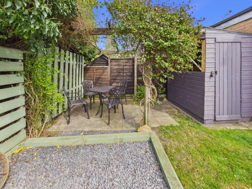 2 bedroom House for Sale Laxton Gardens, BALDOCK, Hertfordshire