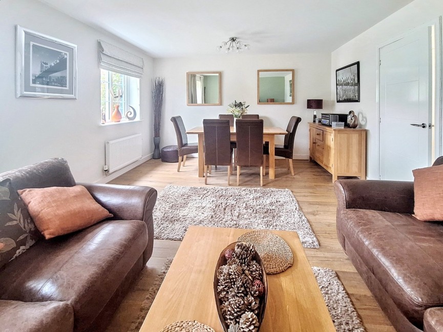 3 bedroom House for Sale Armistice Croft, Blunham, Bedford