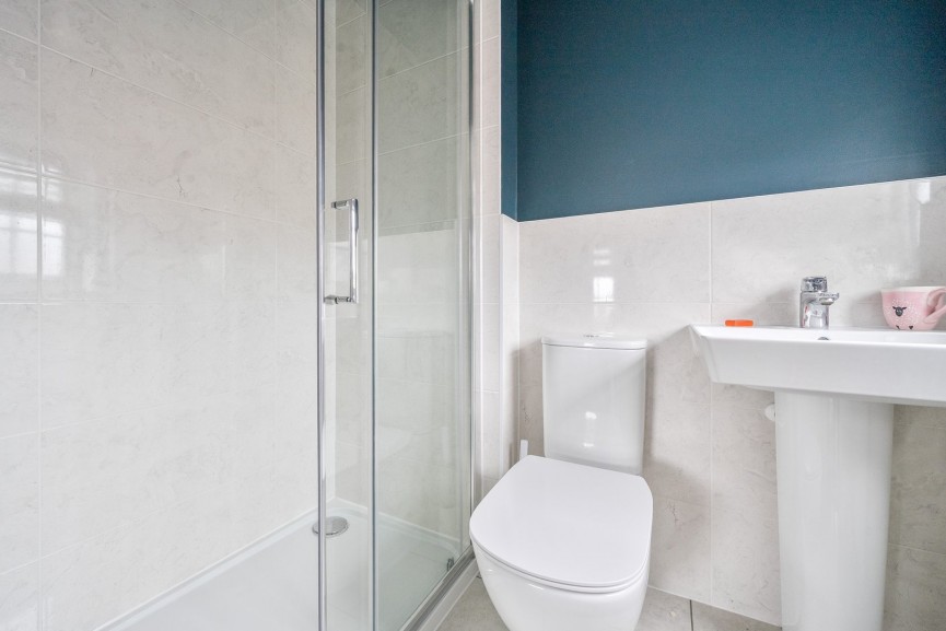 4 bedroom House for Sale Spruce Meadow, Stotfold, Bedfordshire