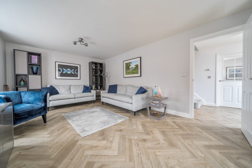 4 bedroom House for Sale Spruce Meadow, Stotfold, Bedfordshire