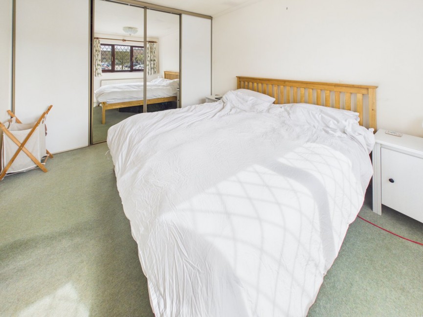 3 bedroom House for Sale High Street, Baldock, Hertfordshire