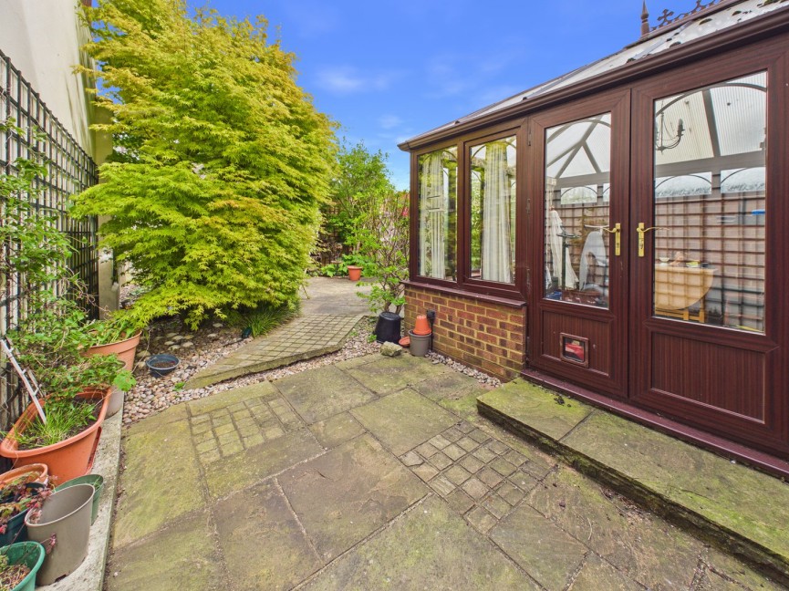 3 bedroom House for Sale High Street, Baldock, Hertfordshire
